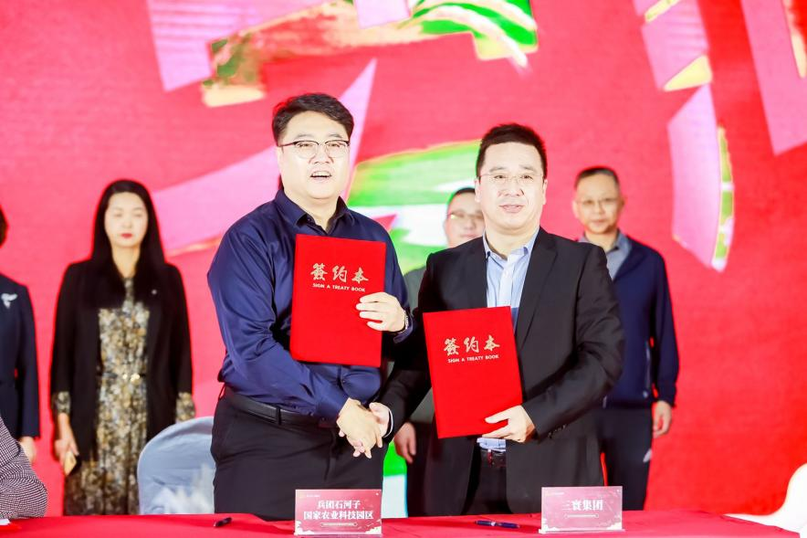 展銷、簽約、洽談、直播精彩不斷 “石河子參展團”火出了圈_展銷、簽約、洽談、直播精彩不斷 “石河子參展團”火出了圈_