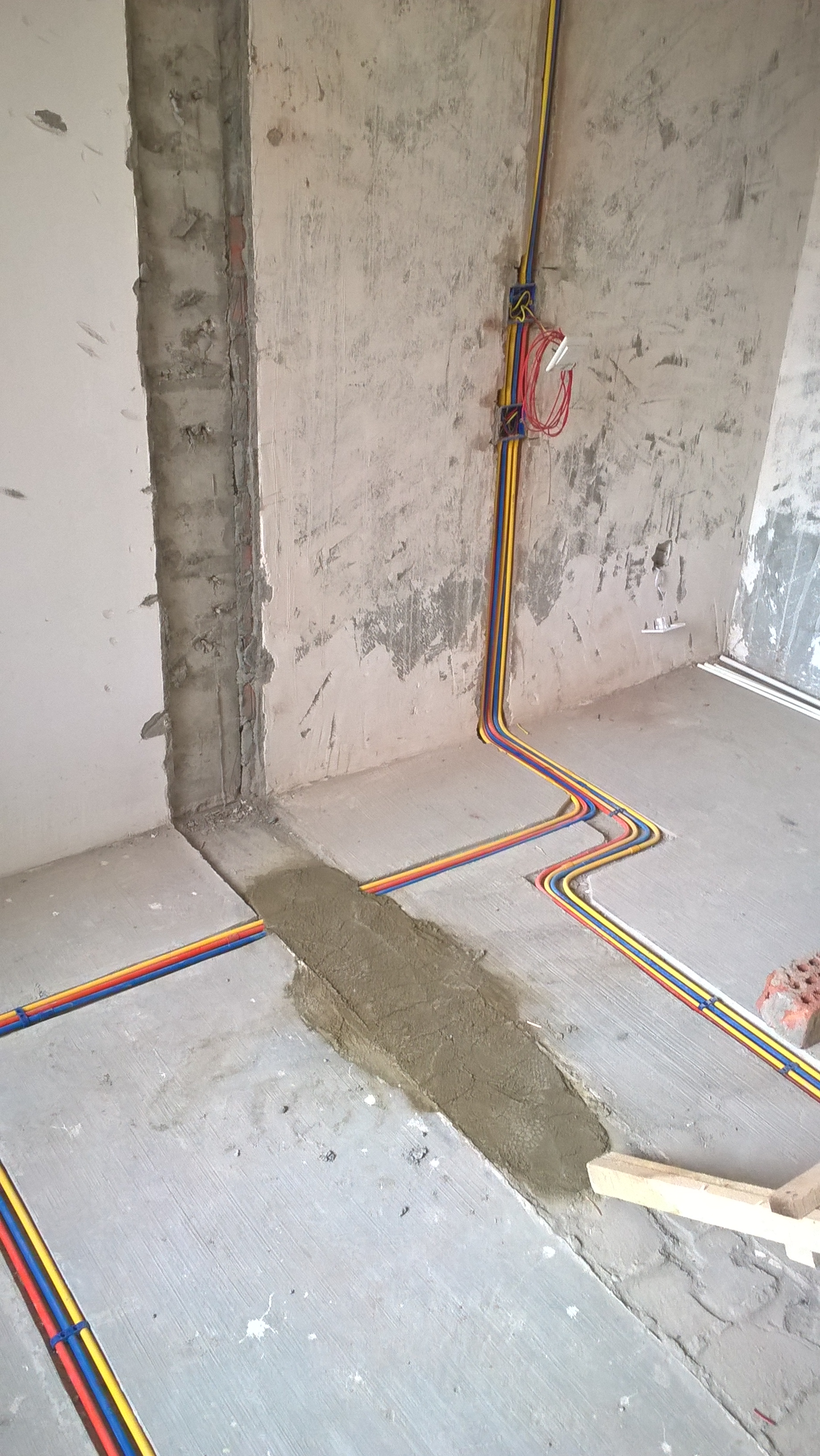 廈門(mén)水電安裝多少錢(qián)一平方_廈門(mén)裝修水電改造_廈門(mén)裝修水電工人