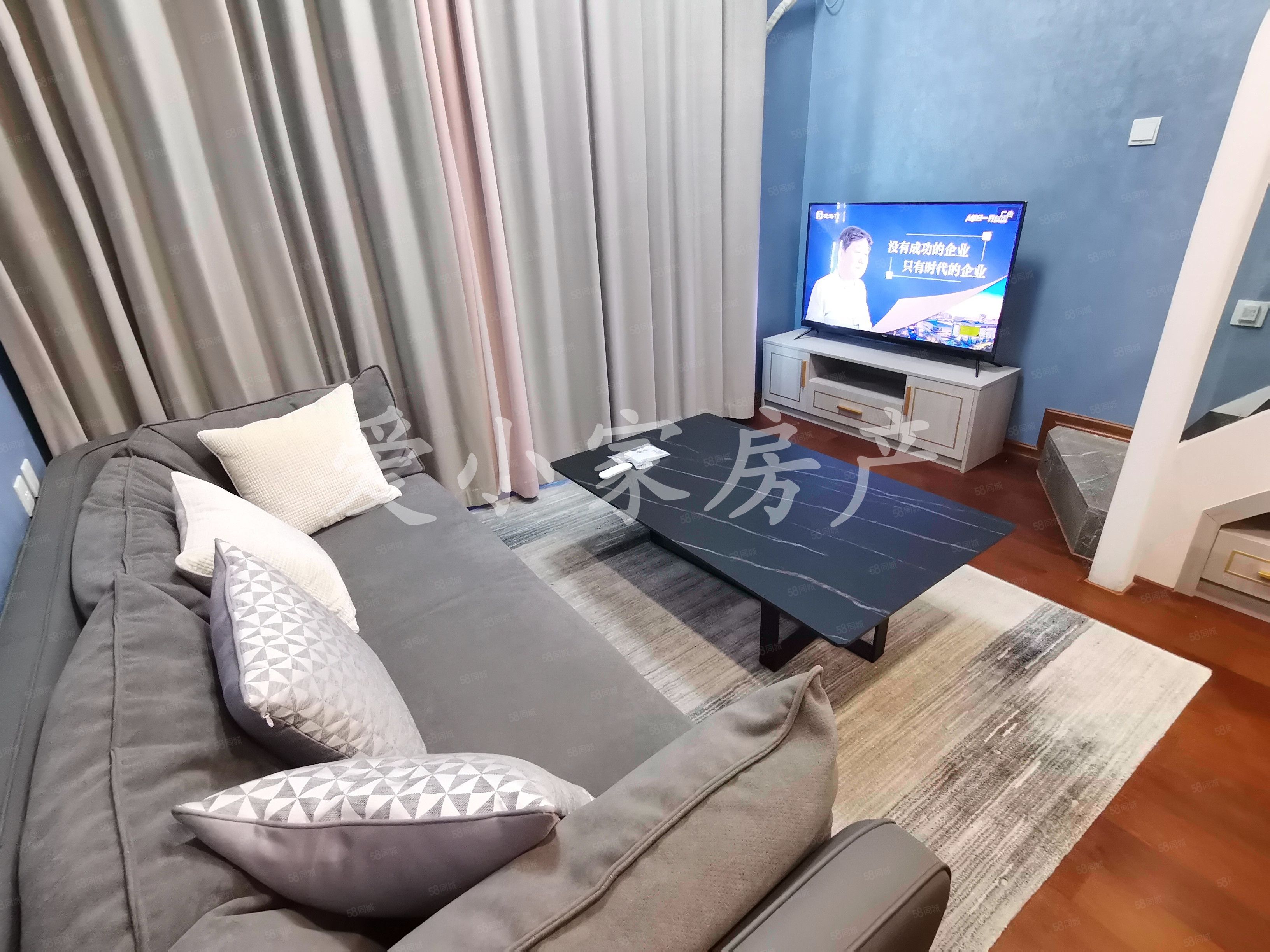 陽(yáng)光城翡麗海岸 陽(yáng)光小鎮(zhèn)BRT旁 溫馨裝飾 一房一廳美峰公園