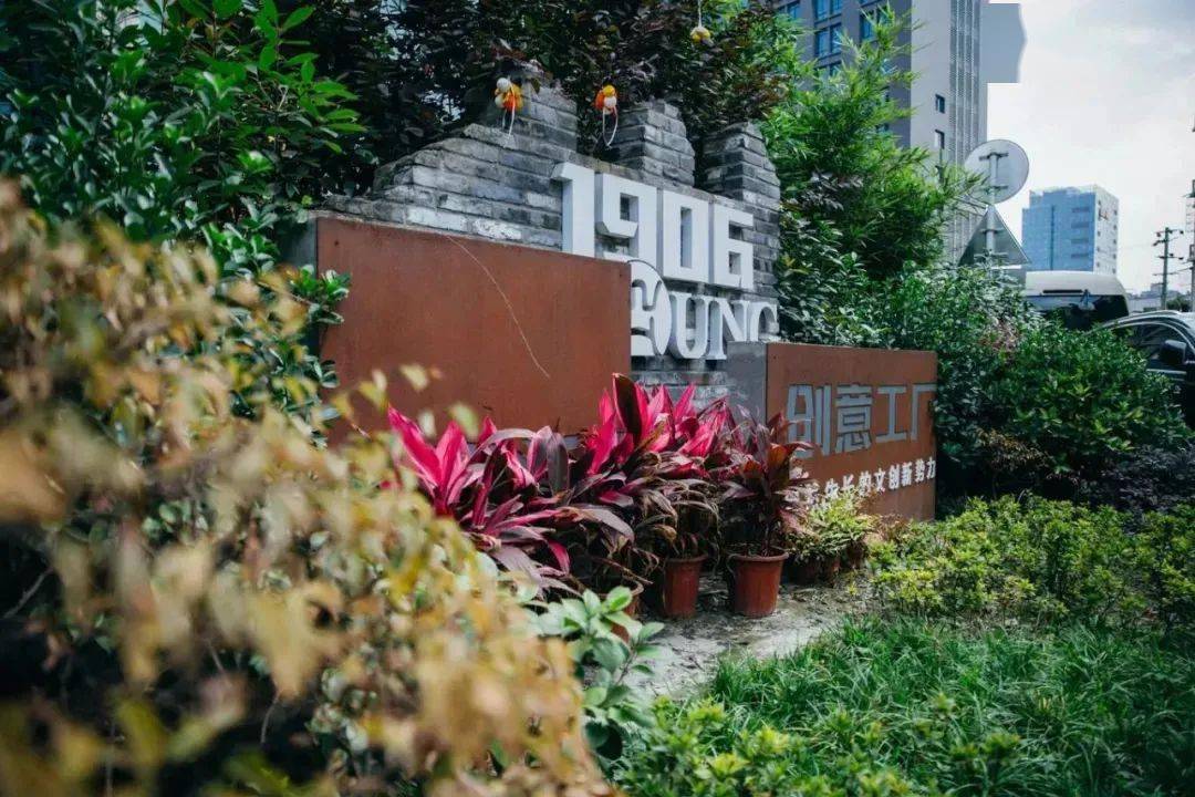 廈門裝潢排名設(shè)計(jì)公司前十_廈門裝潢排名設(shè)計(jì)公司_廈門裝潢設(shè)計(jì)公司排名