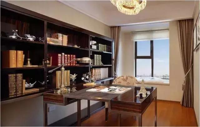 150㎡戶型四間朝南，一個創(chuàng)新的戶型，我不允許它有1㎡的浪費。