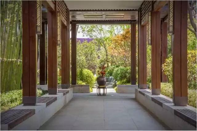 150㎡戶型四間朝南，一個創(chuàng)新的戶型，我不允許它有1㎡的浪費。