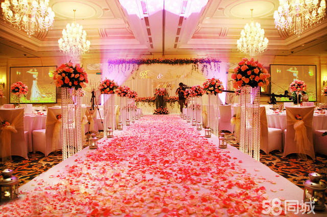 廈門(mén)婚慶布置_廈門(mén)婚禮布置多少錢(qián)_廈門(mén)婚禮禮金一般給多少