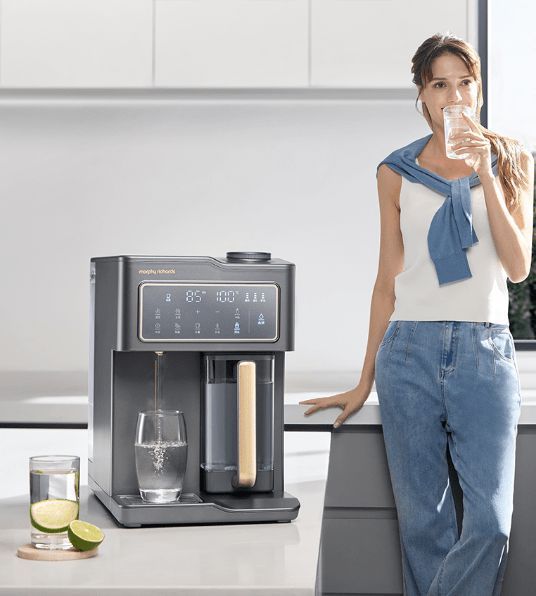 鉑金電解+富鍶礦化，摩飛富氫礦化凈飲機讓健康好水唾手可得