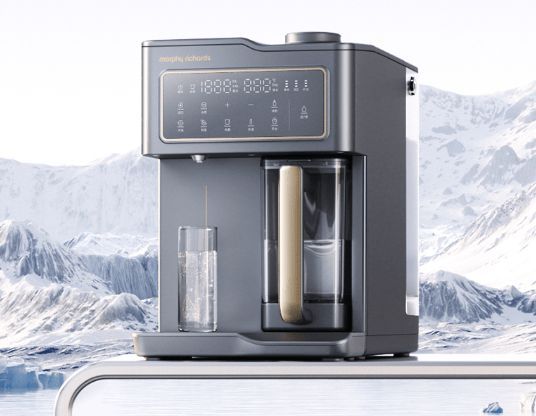 鉑金電解+富鍶礦化，摩飛富氫礦化凈飲機讓健康好水唾手可得